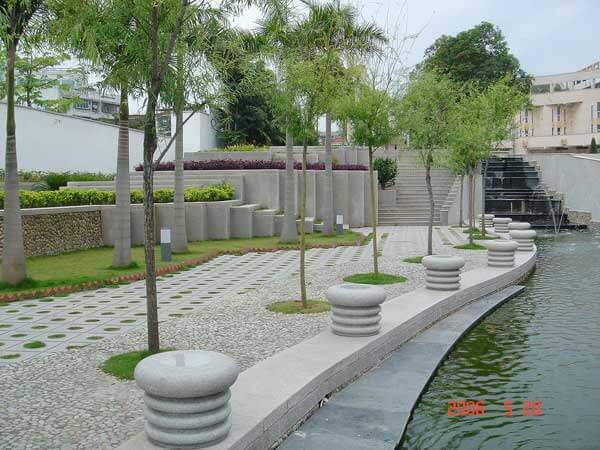 校本部毓贤楼旁一景
